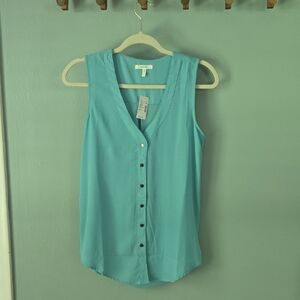 Turquoise Buttoned Top with Sleeveless Design